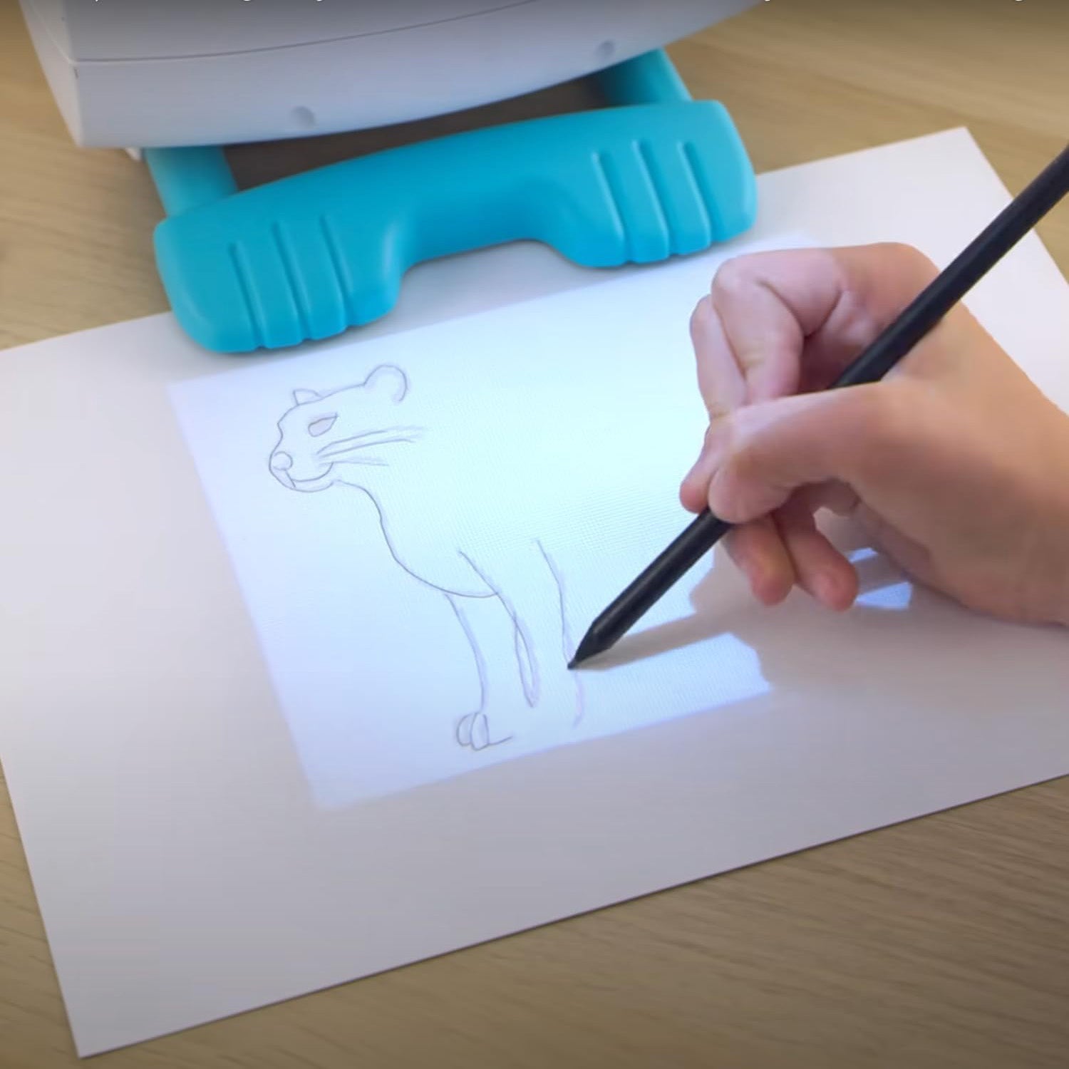 Projector for kids' drawing and tracing, an interactive tool designed to make art accessible and enjoyable for young learners